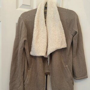 Jack by BB Dakota Soft Sweater, barely worn